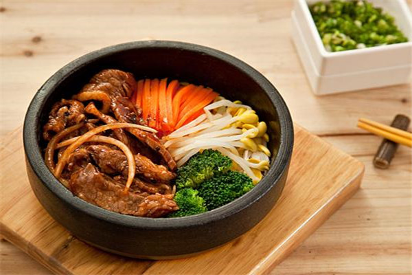 石锅拌饭