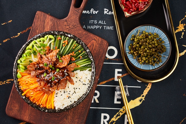 加盟食趣石代石锅饭怎么样？食趣石代是哪个公司的？