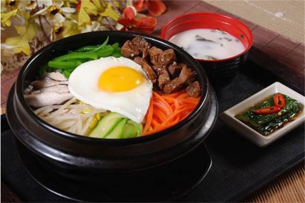 食趣石代石锅饭