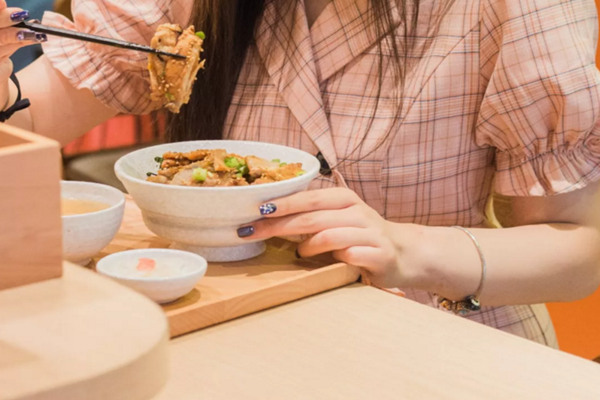 食趣石代石锅饭 食趣石代石锅饭